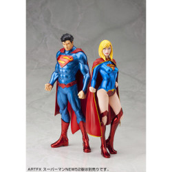 Statische Figur - Superman - Supergirl